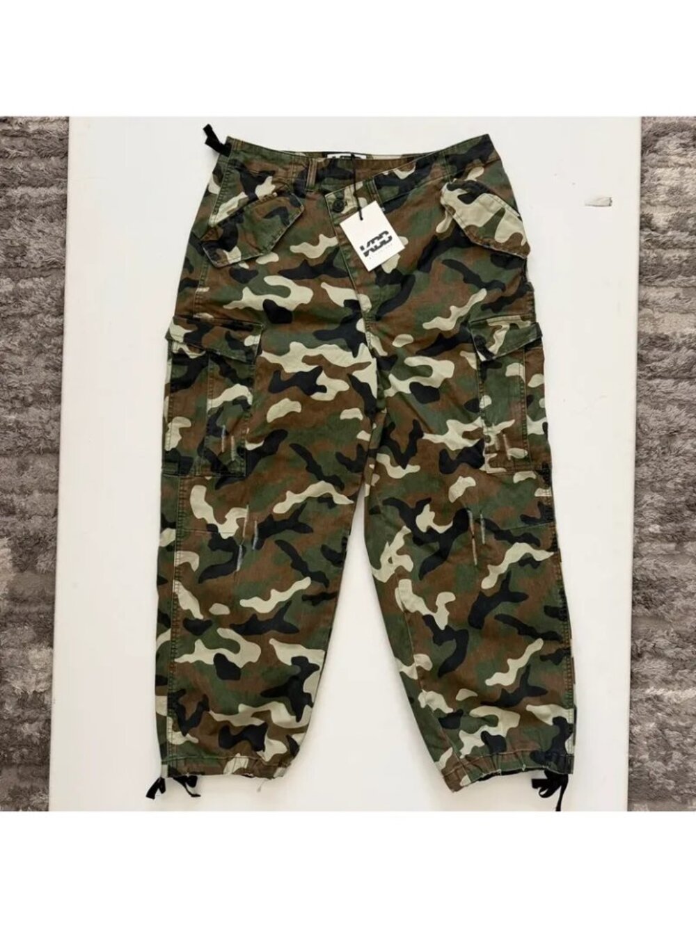 KBB Women’s Camo Pants Size M